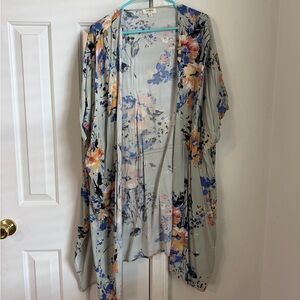 Umgee Light Gray Floral Kimono with Blue and Peach Accents